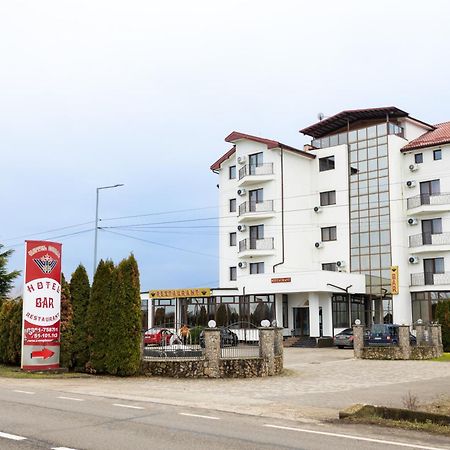Hotel Coral Satu Mare Luaran gambar