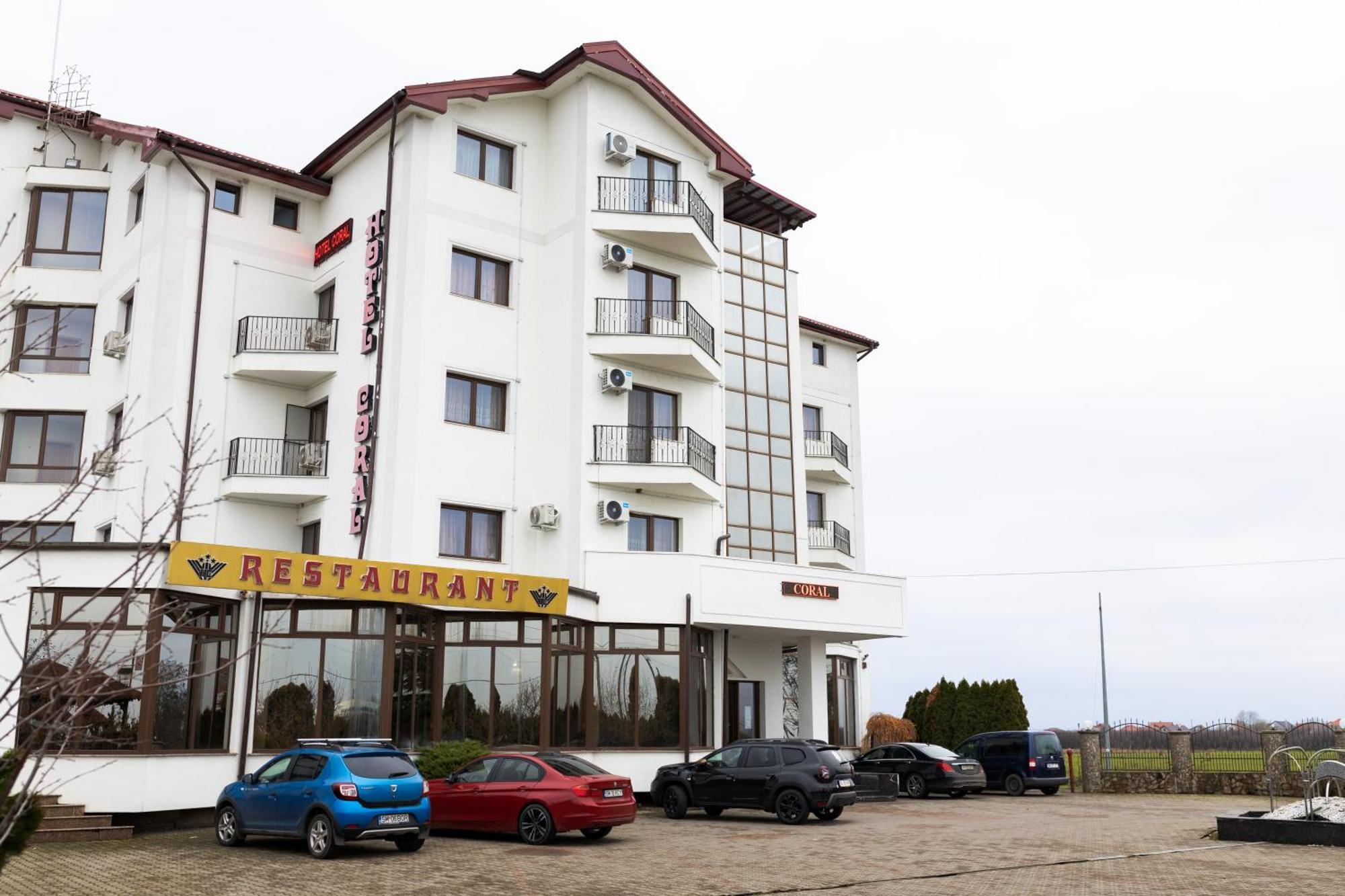 Hotel Coral Satu Mare Luaran gambar