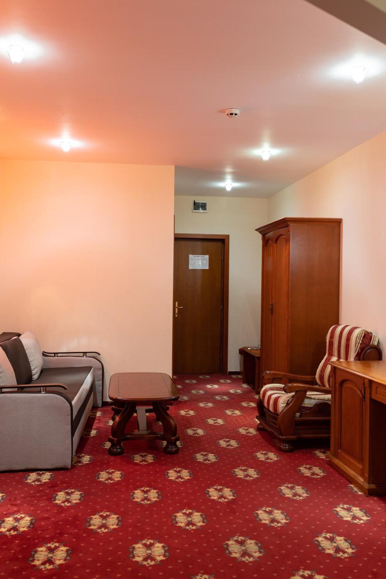 Hotel Coral Satu Mare Luaran gambar
