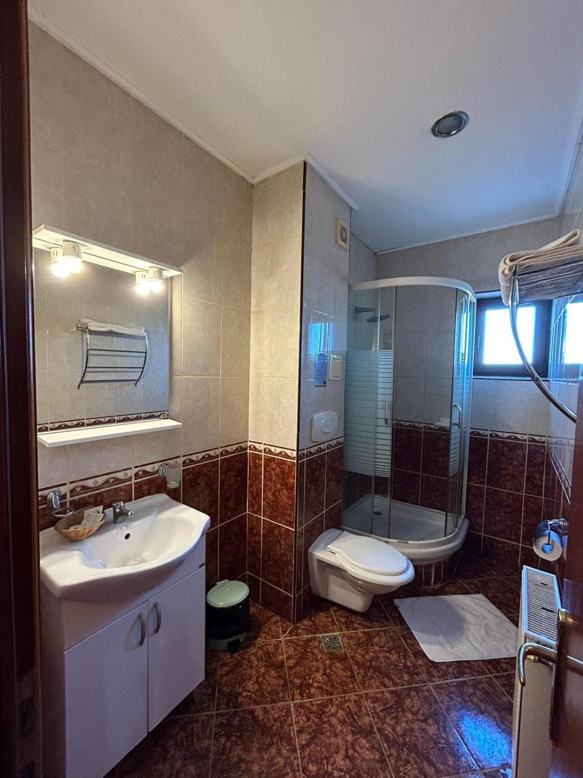 Hotel Coral Satu Mare Luaran gambar