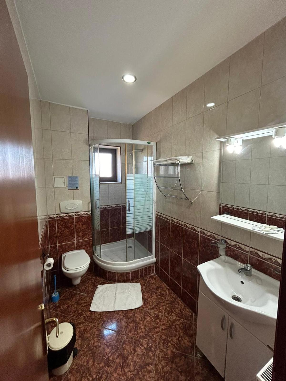 Hotel Coral Satu Mare Luaran gambar