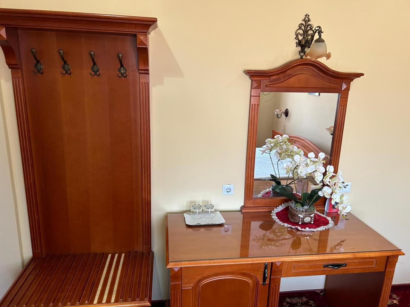 Hotel Coral Satu Mare Luaran gambar
